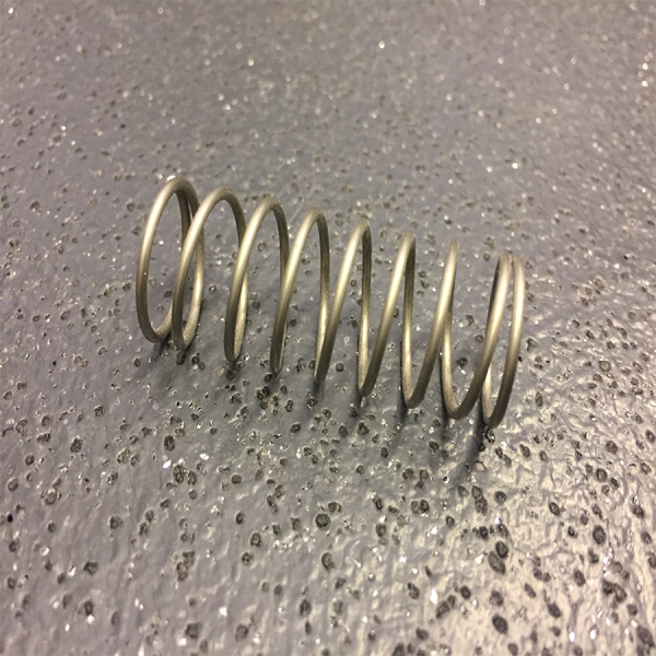 R Pump Spring